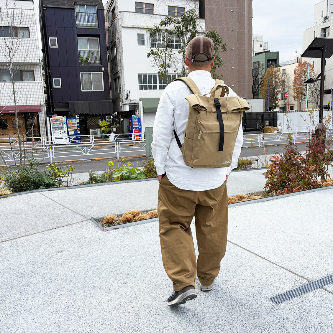 B8184 BODスラッシュロールトップリュック – 株式会社ビーム