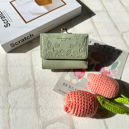 J6852 花素押しがま口財布