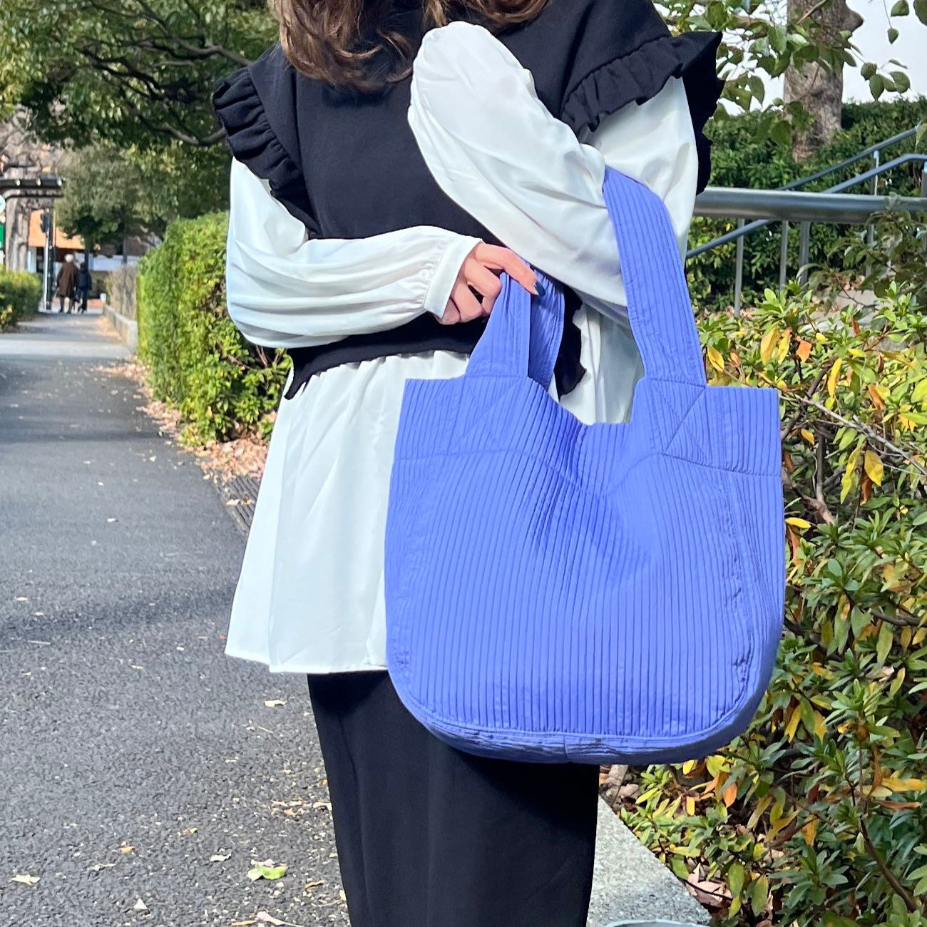 J6821 ニュアンスプリーツトート