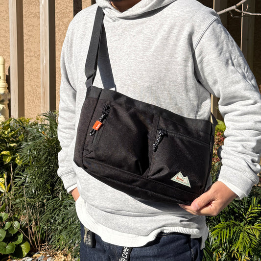 B8201 BODユーティリティーミニショルダー