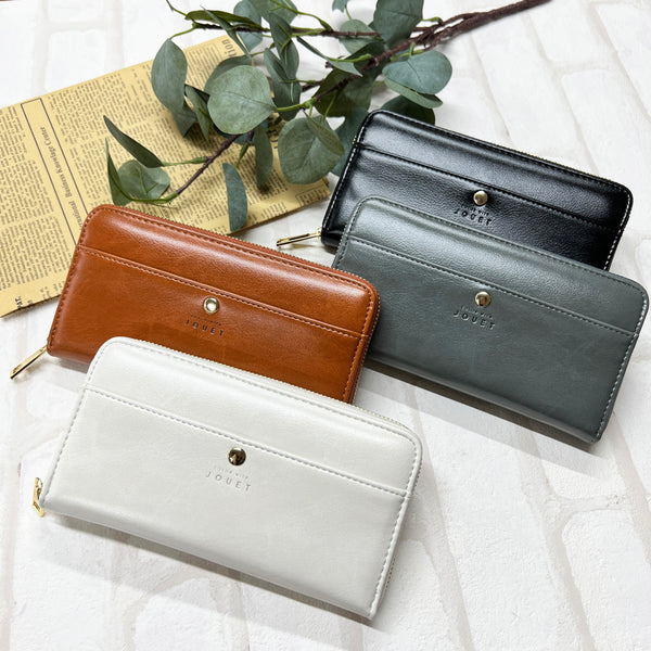 J6742エンボス長財布