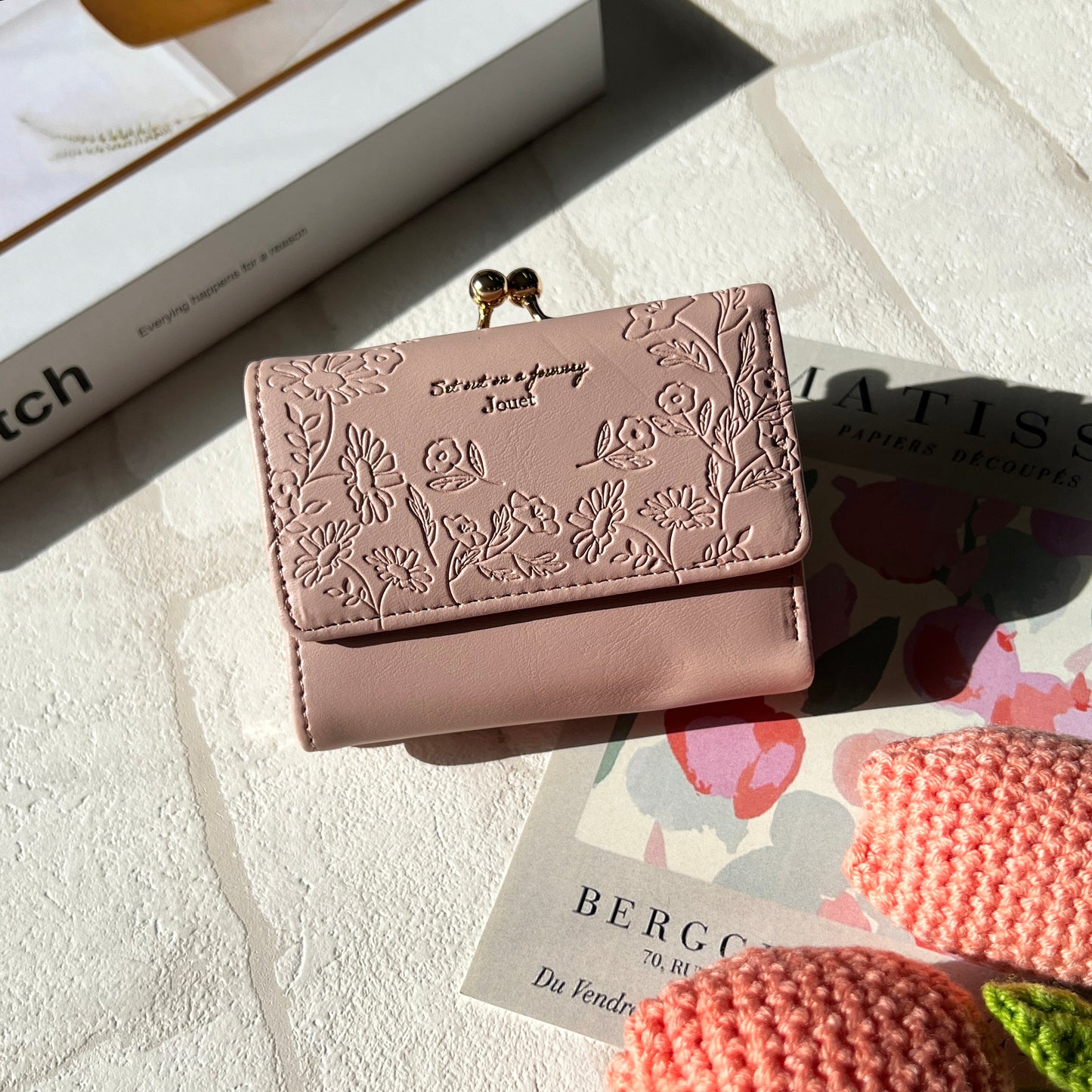 J6852 花素押しがま口財布
