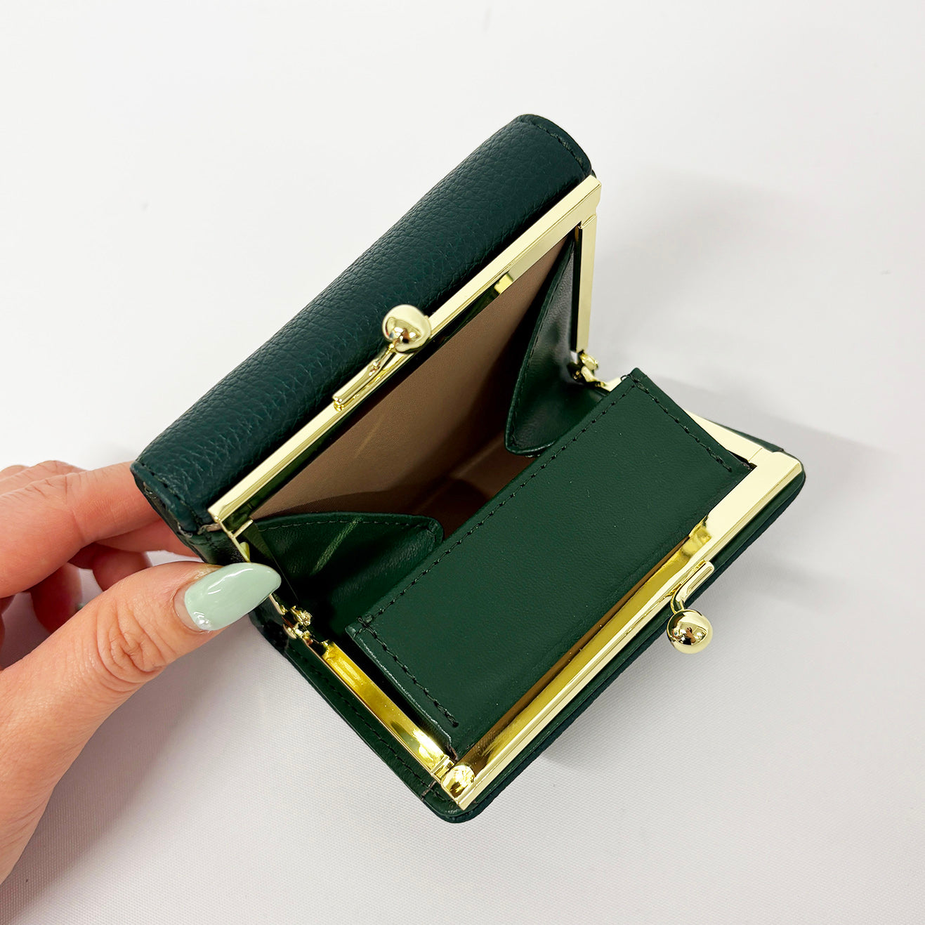 J6953 シュリンクがま口財布