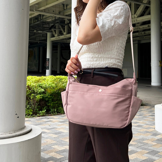 J7121 JOUETカシメ10ポケットショルダー
