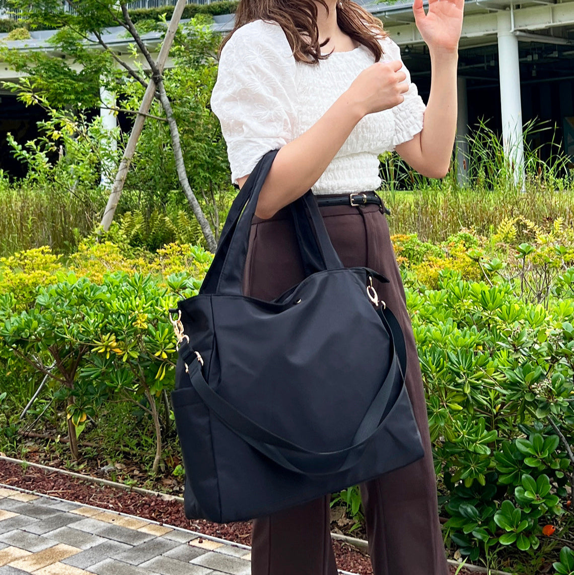 J7122 JOUETカシメ10ポケット２WAYトート