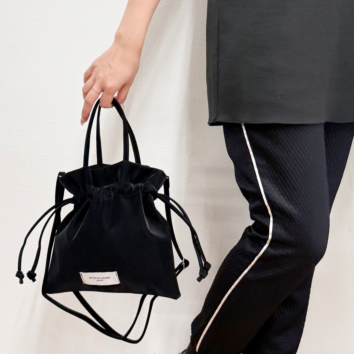 J7393 合皮巾着ショルダー