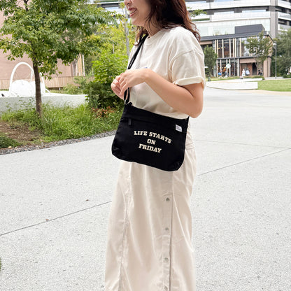 J7521 カレッジロゴミニショルダー