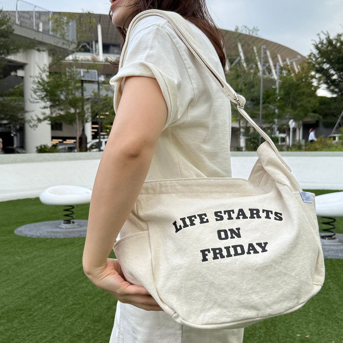 J7522 カレッジロゴショルダー