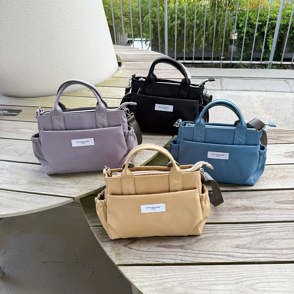 J7562 微光沢10ポケット2WAYトート