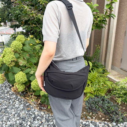 J7582 ハーフムーンショルダー