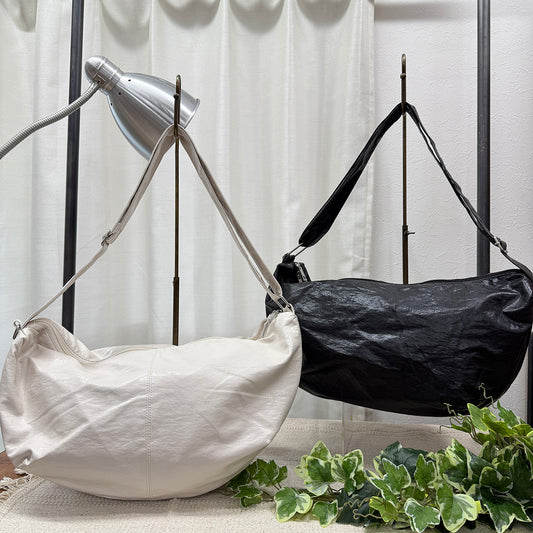 J7591 くったり合皮ショルダー