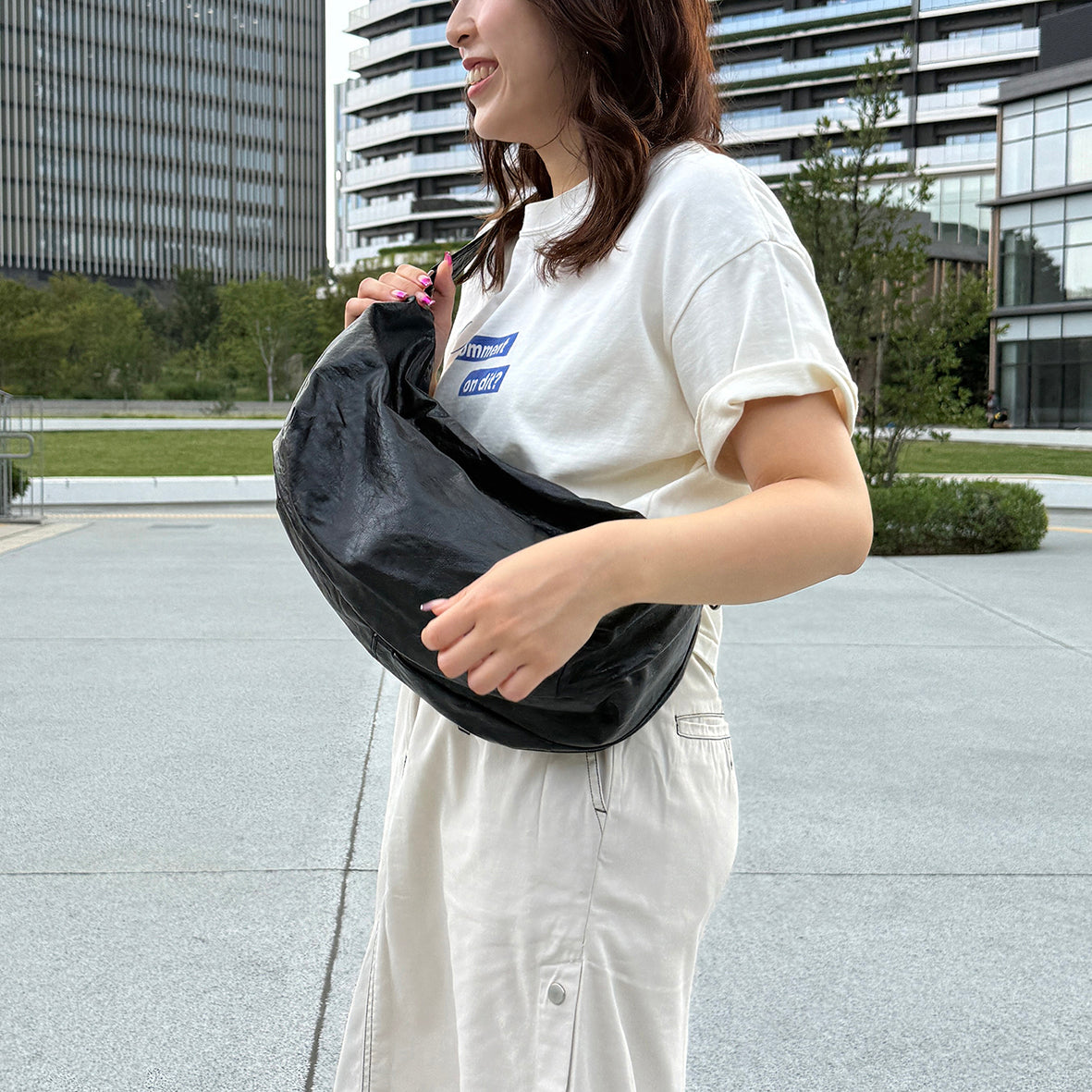 J7591 くったり合皮ショルダー