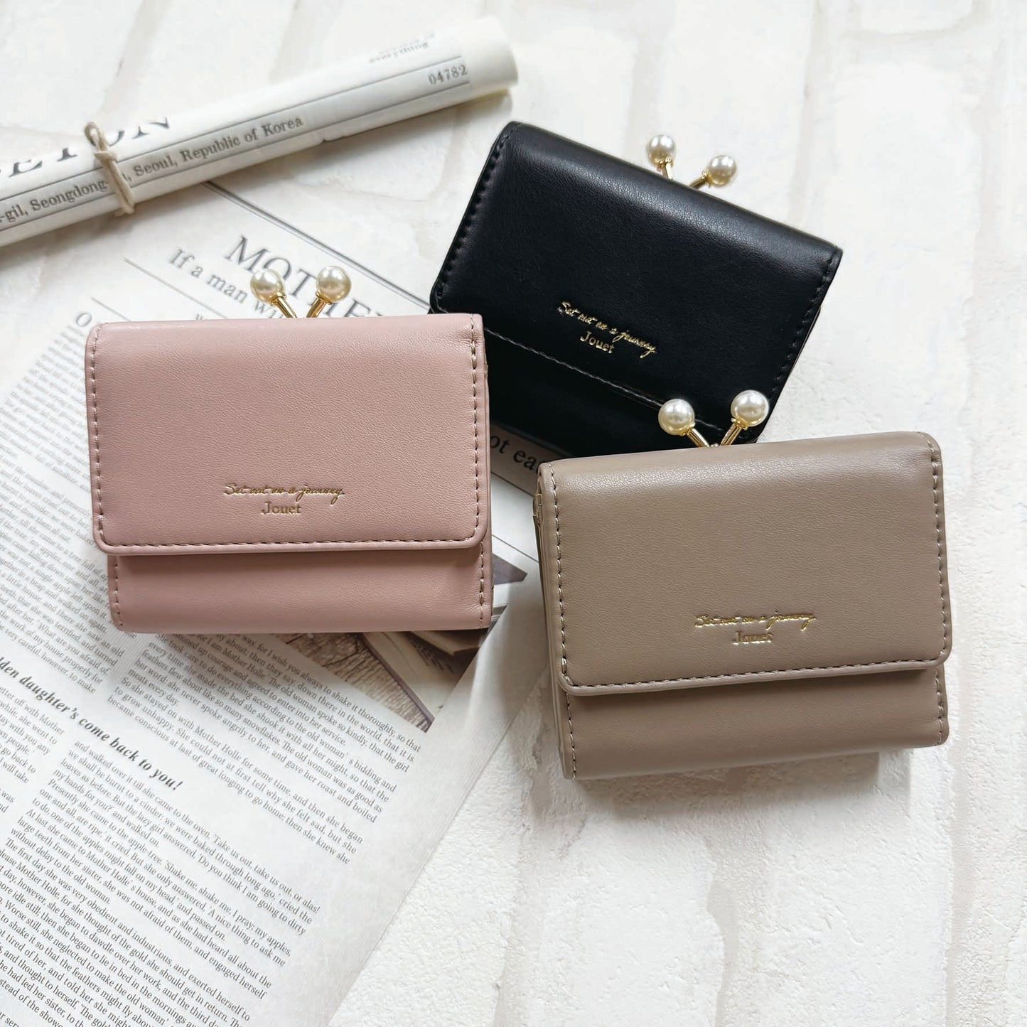 J7611 パールがま口財布