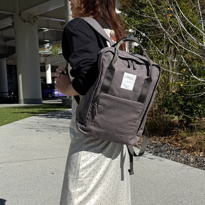 J7691 スクエアキャンバスリュック