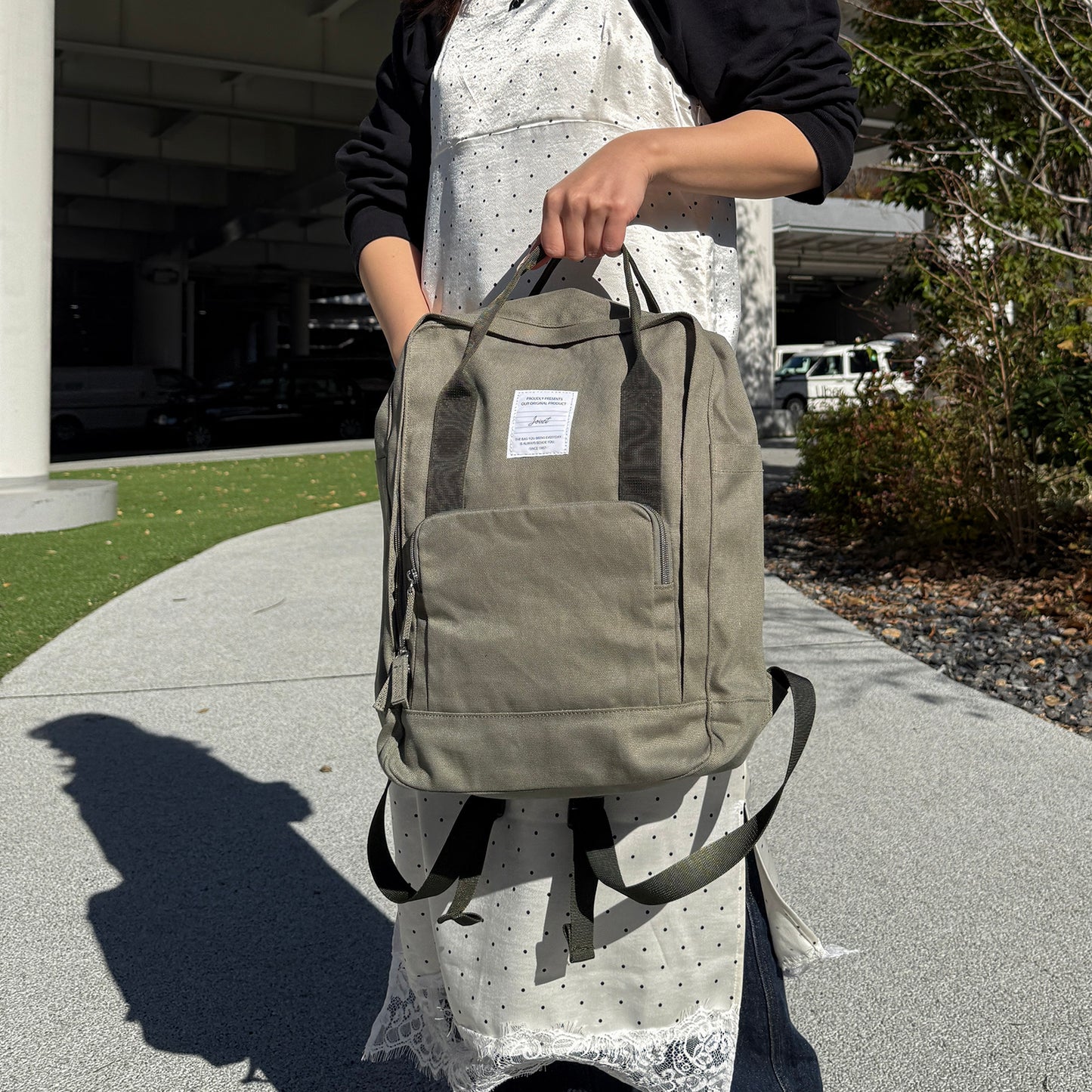 J7691 スクエアキャンバスリュック