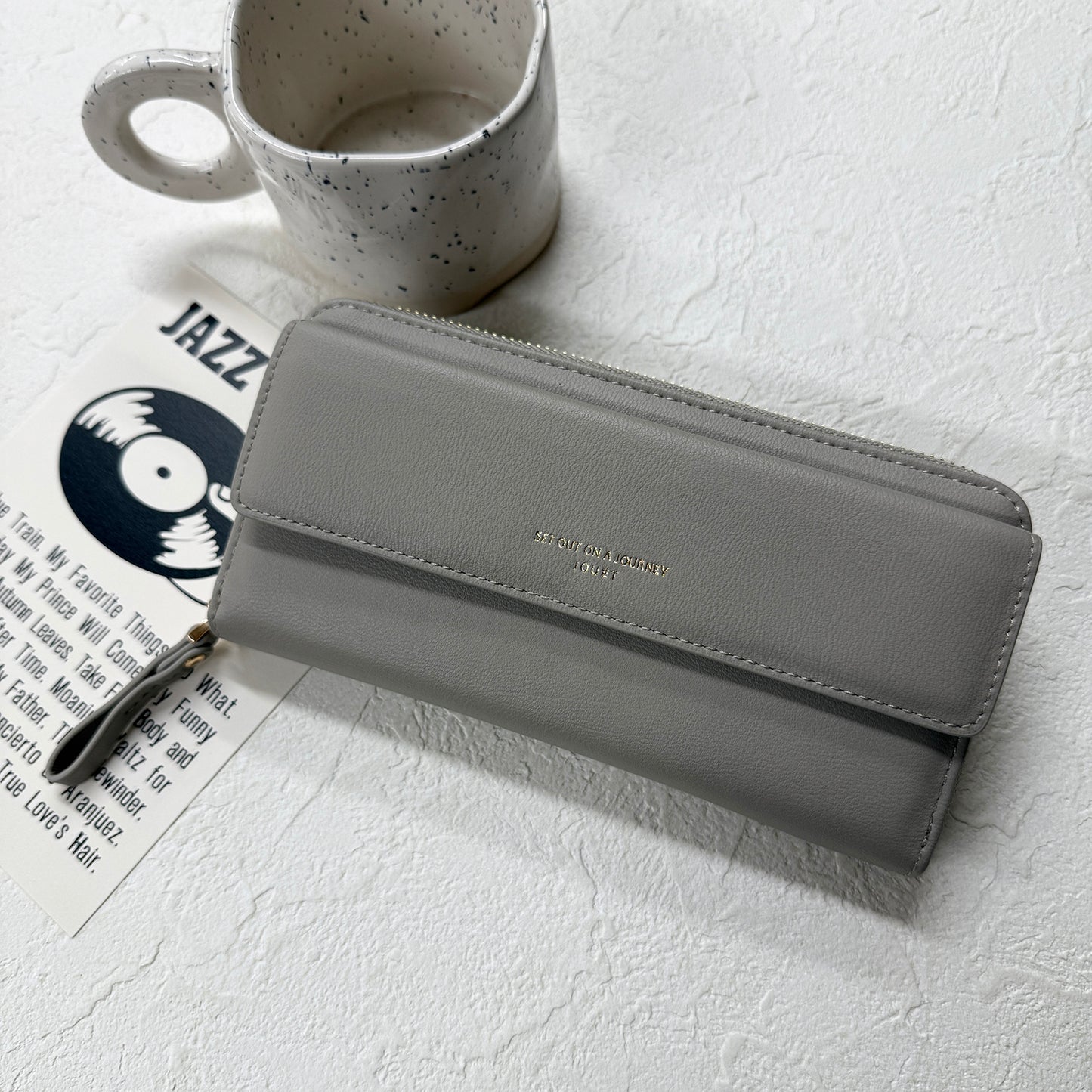 J7732 仕切り長財布