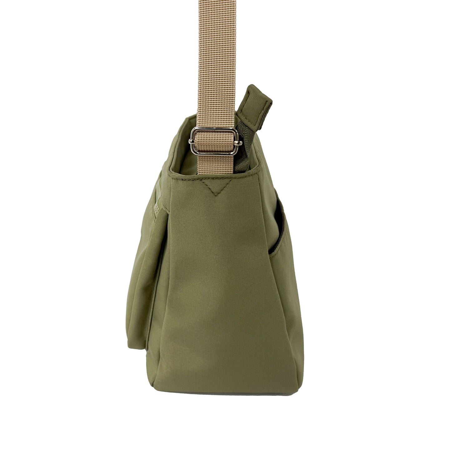 J7741 チャーム付きスクエアショルダー