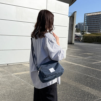 J7741 チャーム付きスクエアショルダー