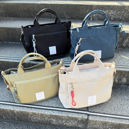 J7742 チャーム付きスクエア2WAYトート