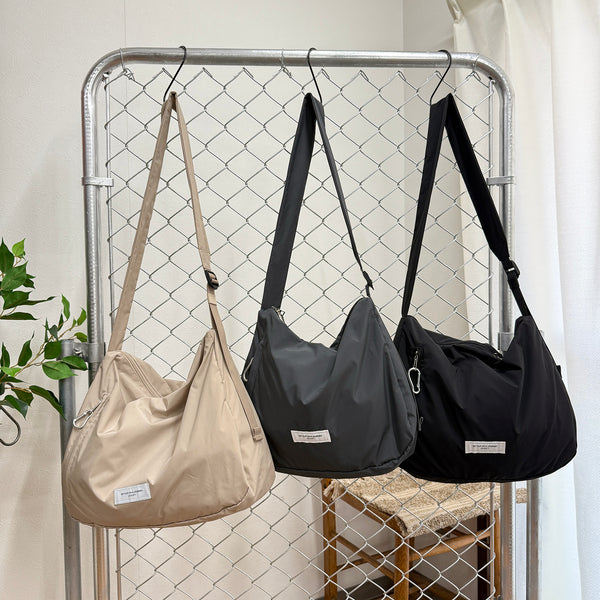 J7751 ラクかわ7ポケットソフトショルダー