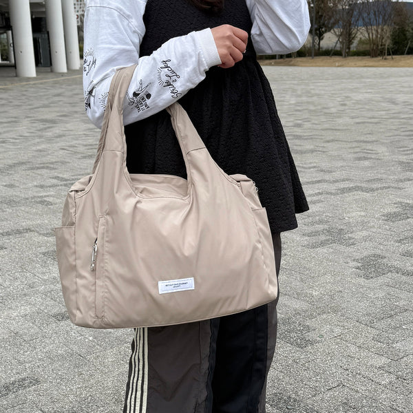 J7752 ラクかわ8ポケットクリテトート