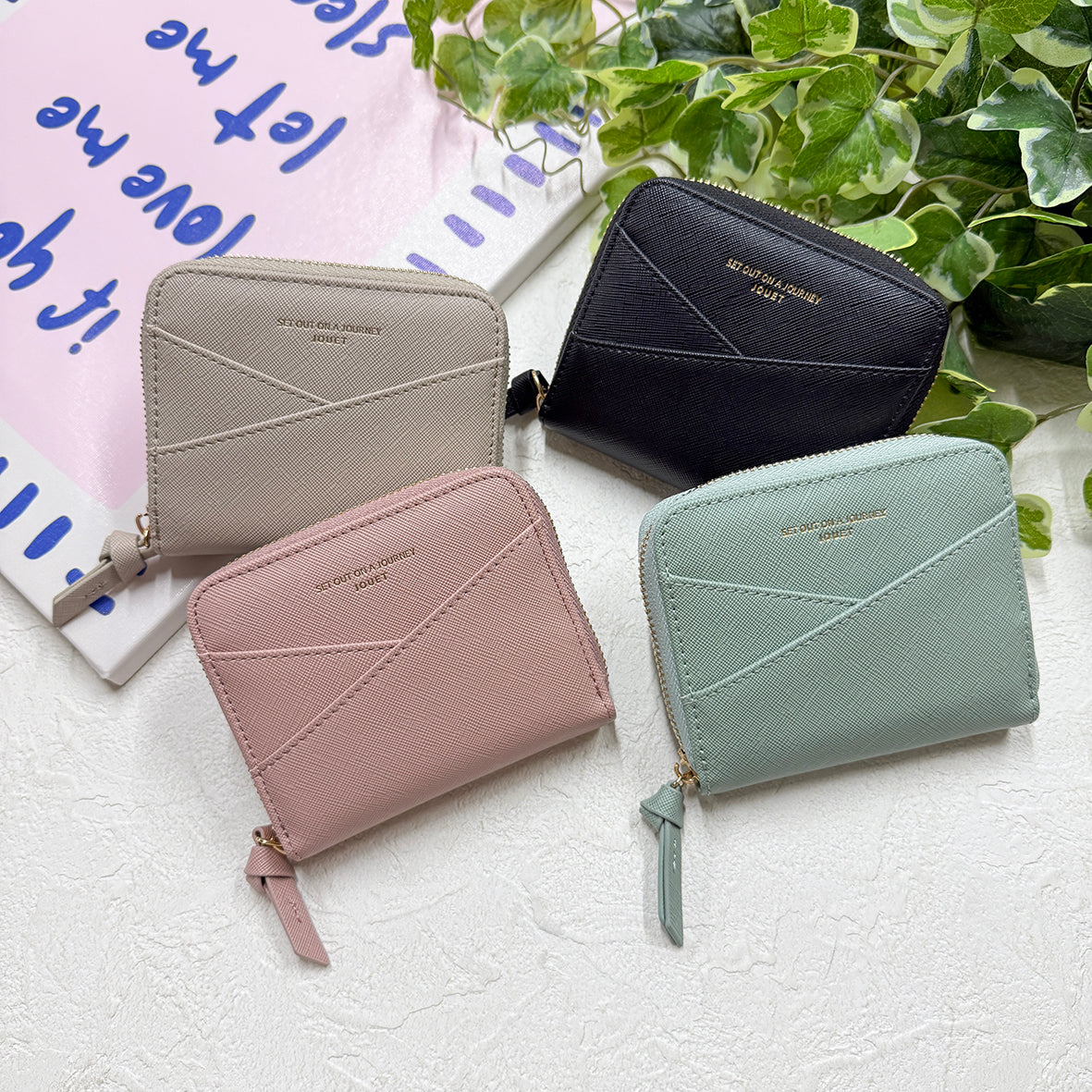 J7881 角シボラウンドファスナー財布