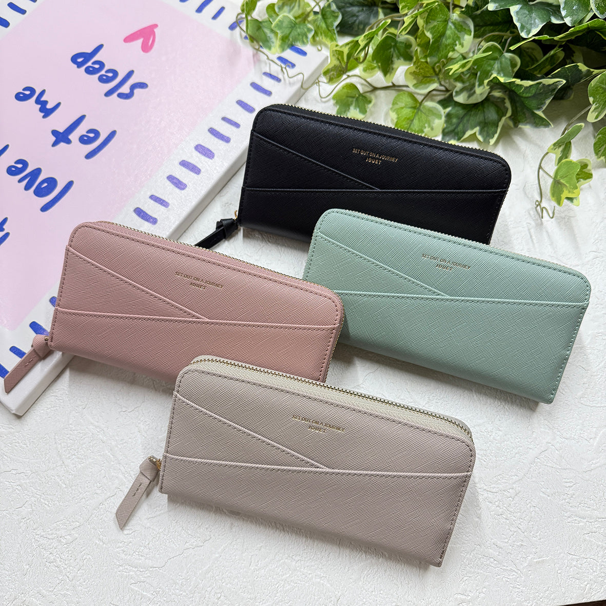 J7882 角シボラウンドファスナー長財布