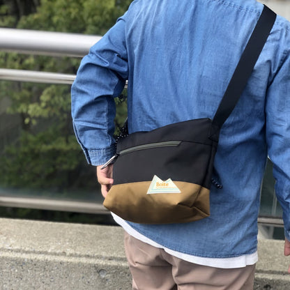 B8014 ミドルショルダーバッグ